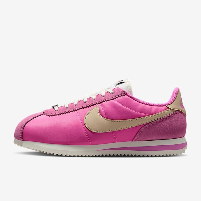 Nike Footwear Nike Cortez Nylon Womens Pink WMNS NIKE CLASSIC
