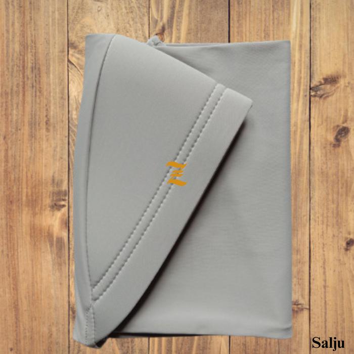 Gambar Hijab Instan Olahraga Kerudung Bergo Pet Garis 2 - Silver Salju dari Zherfa undefined Tokopedia