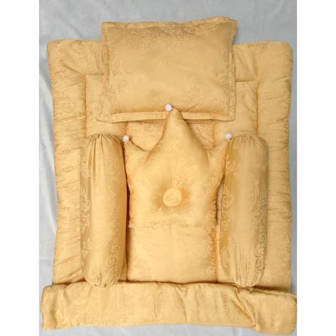 Gambar Terbatas - TENCEL LUX King Koil Baby Set Bedcover Selimut JACQUARD Bayi LUX MEWAH bbb akachan b3 Alas Bantal Guling Crown Tidur - LUX ALL GOLD dari Singadapur undefined Tokopedia