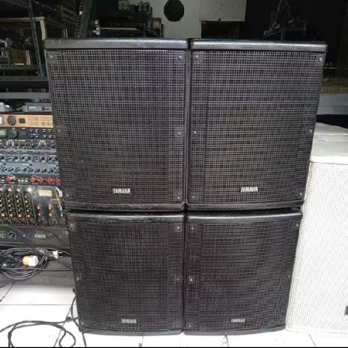 Gambar active speaker 4 unit YAMAHA JAPAN monitor FOH 12 inch dari IMC GENTENGKALI undefined Tokopedia