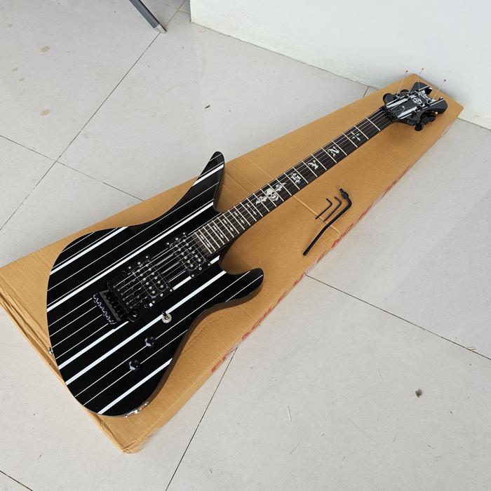Gambar Gitar schecter synyster gates custom HQ new - hitam lis putih, Packing biasa dari ALshopbekasi undefined Tokopedia