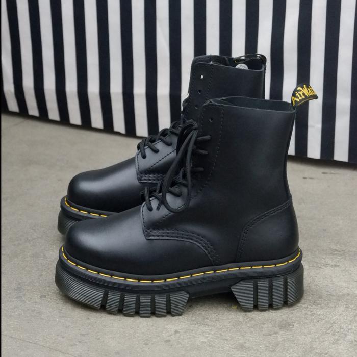 Black Dr Martens For Life Warranty Soles Doc Martens Lifetime