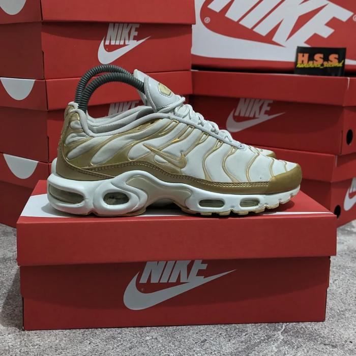 Gambar sepatu Nike TN size 38 fit 39 dari hss2nd undefined Tokopedia
