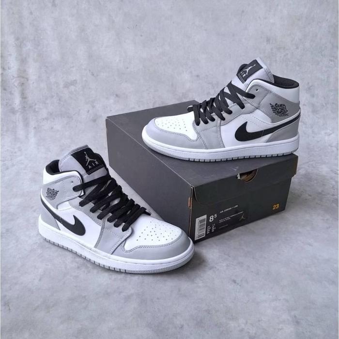Jual SEPATU NIKE AIR JORDAN MID LIGHT SMOKE GREY 36 Jakarta