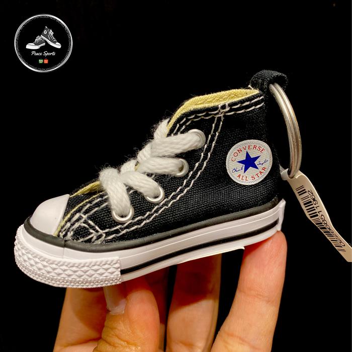 Gambar Gantungan Kunci Key Chain Converse Ct As High Original Ganci - Hitam dari Peace Sports undefined Tokopedia