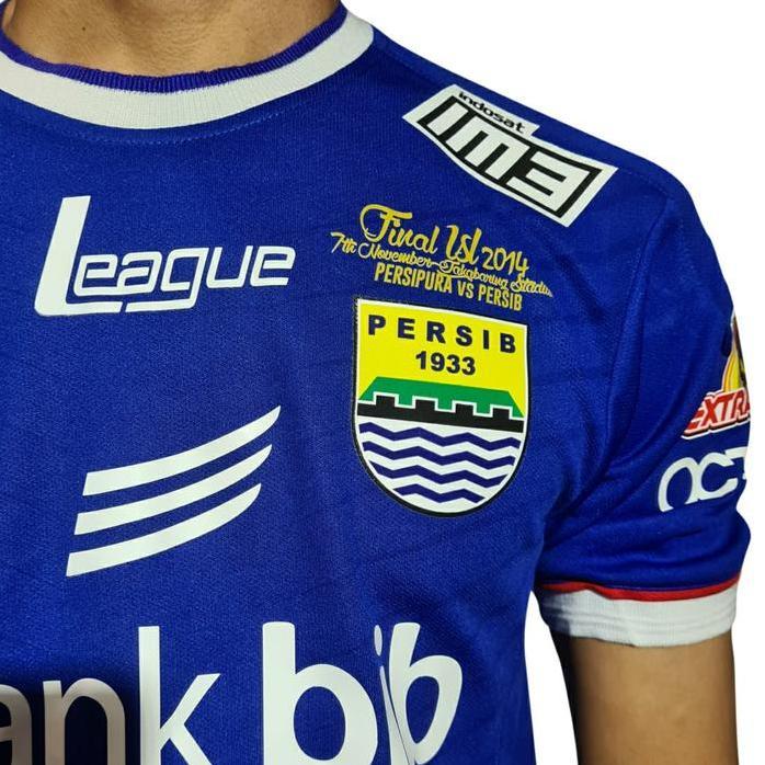 Gambar Jersey Persib 2014/Jersey Persib Retro/Jersey Persib Edisi Juara 2014 Sport / Asli - Biru, M dari SABRINABstore undefined Tokopedia