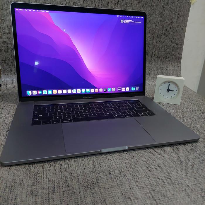 MacBook Pro 2016 15インチ i7 16GB 256GB US