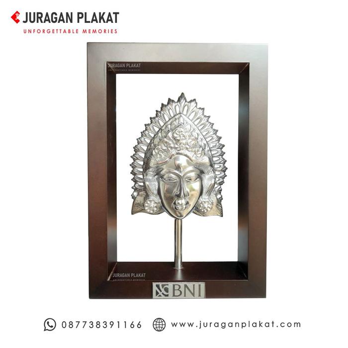 Gambar PLAKAT TOPENG BALI LOGAM ALMUNIUM BNI CUSTOM dari Niaga Karya Kreatif undefined Tokopedia