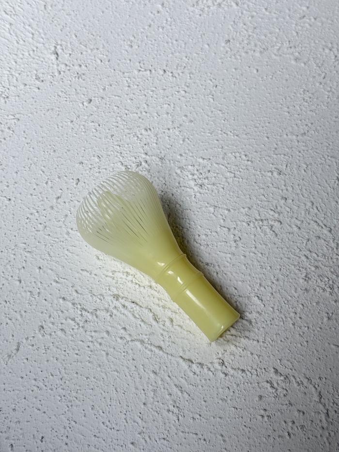 Gambar Chasen / Matcha Whisk Plastic - Homelab Pengaduk Matcha Plastik - yellow dari Homelab undefined Tokopedia