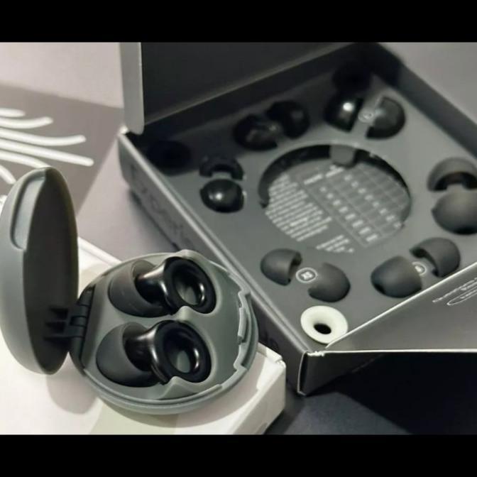 Gambar LOOP EARPLUGS EXPERIENCE 2 PLUS BLACK NOISE REDUCTION HEARING PROTECTION REUSABLE TRAVEL CONCERT EAR PLUG INSTANT dari Inovasi Global Mandiri undefined Tokopedia