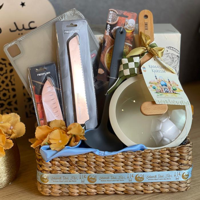 Gambar Hampers Parcel Lebaran / Parcel Ramadan / Set Hadiah Panci Penggorengan - Saucepan 18cm dari Homeland Store undefined Tokopedia