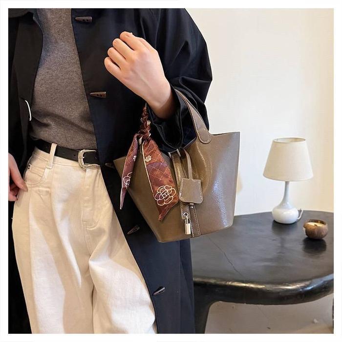 Gambar Original Hand Bag By Youzi - Dark Grey dari dhps undefined Tokopedia