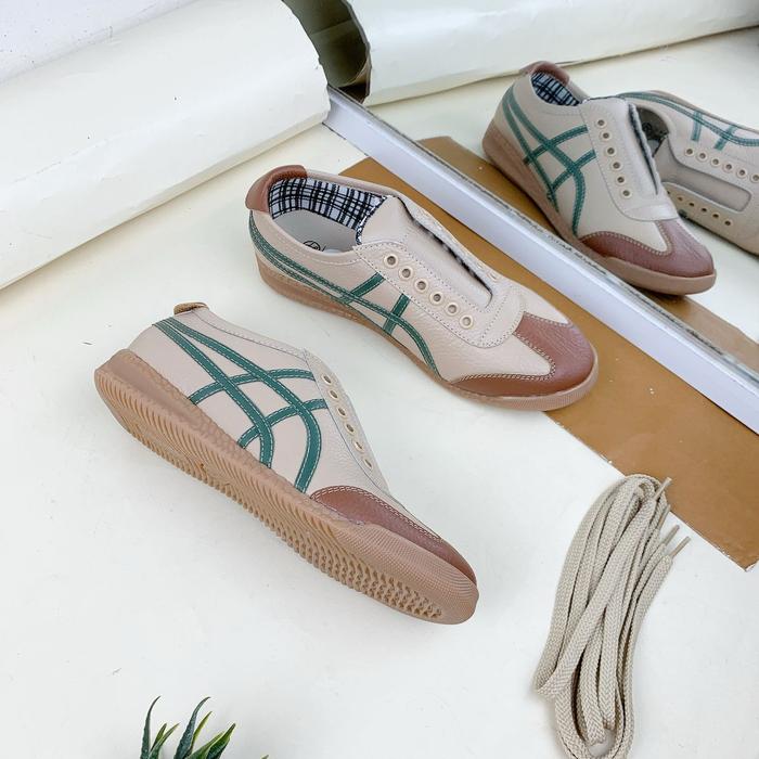 Gambar Sepatu Olahraga Wanita Kulit asli sepatu kulit garut - krem hijau, 39 dari papirut store undefined Tokopedia