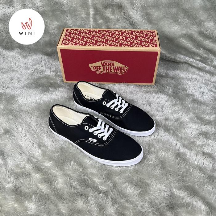 Gambar Vans Authentic Lowpro Black White dari WIN.IDSTORE PLM undefined Tokopedia