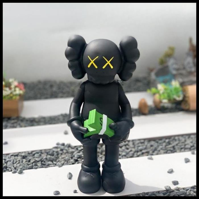 Gambar [Zever] Kaws Capitalist|Kaws Figurine Patung|Pajangan Dekorasi Meja Terlaris|Best Seller - Black dari WAL WAL PEDIA undefined Tokopedia