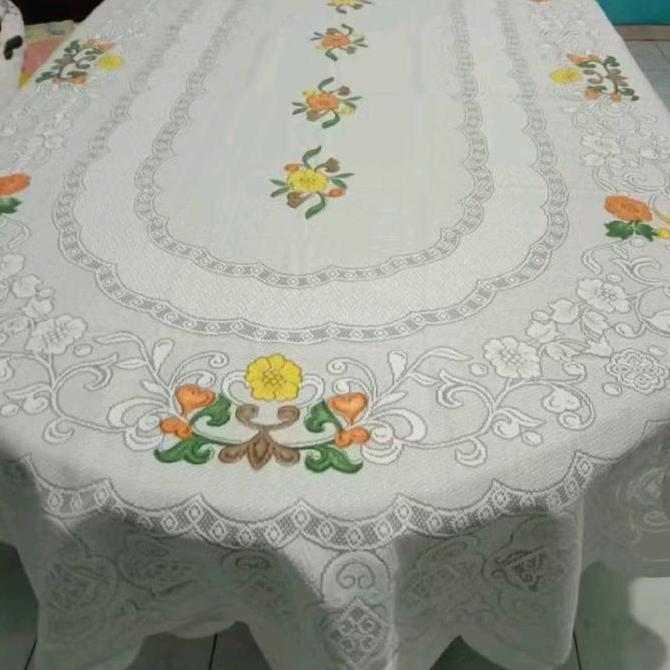Gambar Stok Terbatas Taplak Meja Makan Oval/Lonjong/Bulat Telur Untuk 6-8 Kursi 150 X 225 Cm Bahan Polyester Classic Vintage - MOTIF SATU dari taniash0pp undefined Tokopedia