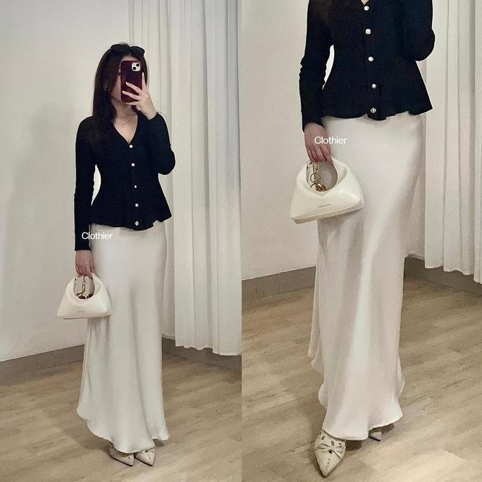 Gambar CLOTHIER | Silky Mermaid Skirt - Rok Satin Panjang Wanita Hijab Friendly Premium - Broken White, S dari Oligo Fashion undefined Tokopedia