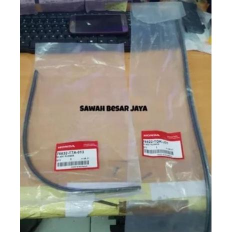 Gambar Karet Wiper Wifer Kaca Depan Set Kanan Kiri Hrv Hr-V E Rs Prestige - 2015-2021 dari TurboTech Store undefined Tokopedia