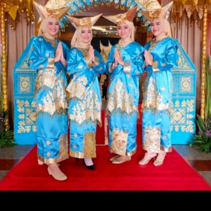 Gambar set baju tari pasambahan persembahan adat padang minang wanita - selendang aja dari seblakcampur undefined Tokopedia