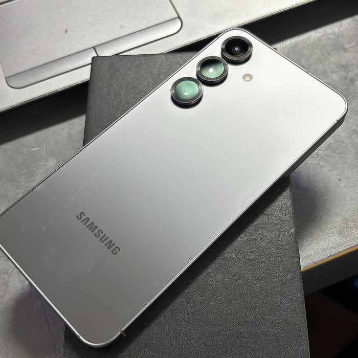 Gambar Samsung S25 second With Box dari EauSoGewd undefined Tokopedia