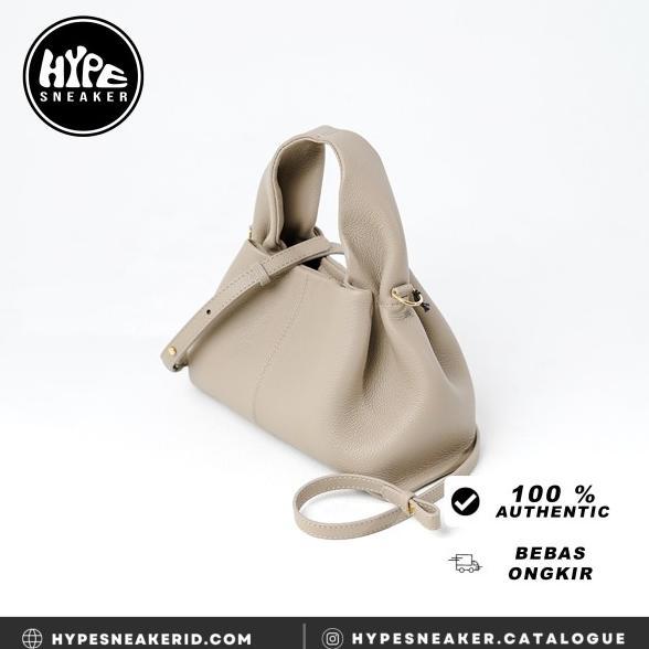 Gambar Tas POLENE NUMERO NEUF TEXTURED LEATHER TAUPE GREY SHOULDER BAG 100% ORIGINAL - S 23X12X8CM dari Femina Vibes undefined Tokopedia