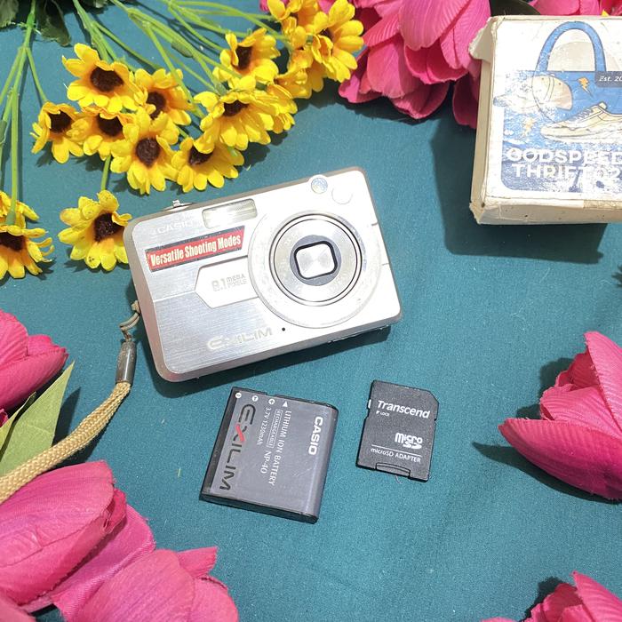 デジカメCASIO EXLIM EX-Z850 microSDカード付 デジカメCASIO EXLIM EX