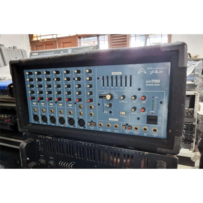 Gambar Wharfedale Pro PM 700 Power Mixer Amplifier dari ALVAR SOUND SYSTEM undefined Tokopedia