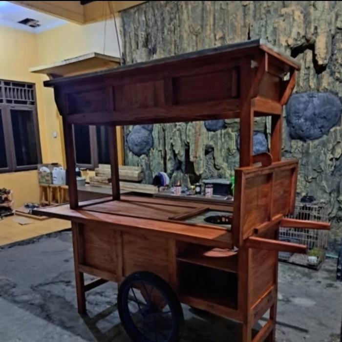Gambar Rombong Kayu, Gerobak Angkringan, Rombong Minimalis, Gerobak Dorong, Rombong Portable, Gerobak Jualan, Rombong Beroda, Gerobak Kopi, Booth Kayu Mahoni, Both Keliling - Plitur, Beroda dari MasYus All In One undefined 3 Tokopedia