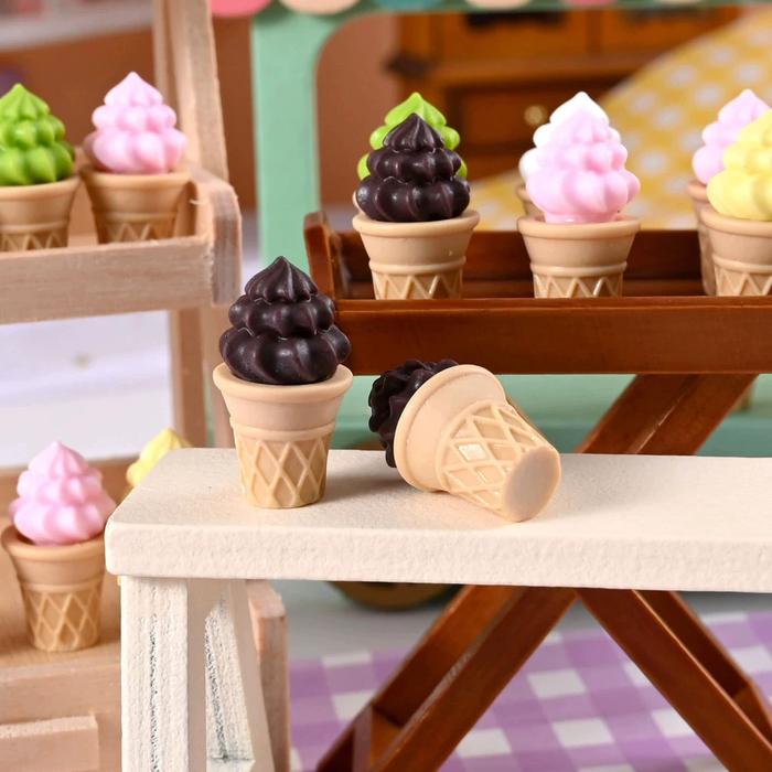 Gambar Miniature Ice Cream Cone - Miniatur Es Krim Dollhouse Hiasan Rumah Barbie - Choco dari donut.latte undefined Tokopedia