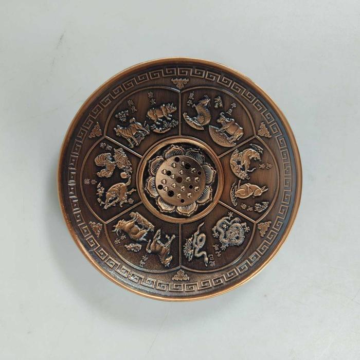 Gambar tempat dupa lidi stick incense holder metal plate 5 holes aesthetic - Zodiac dari ArkamayaStore undefined Tokopedia