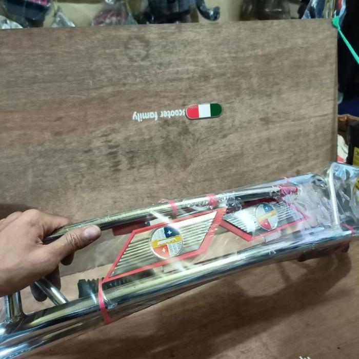 Gambar Crashbar Bodybar Pelindung Tepong Vespa Super Sprint Excel Exlusive Px Ps Crome - Pxe merah dari CV ID undefined Tokopedia