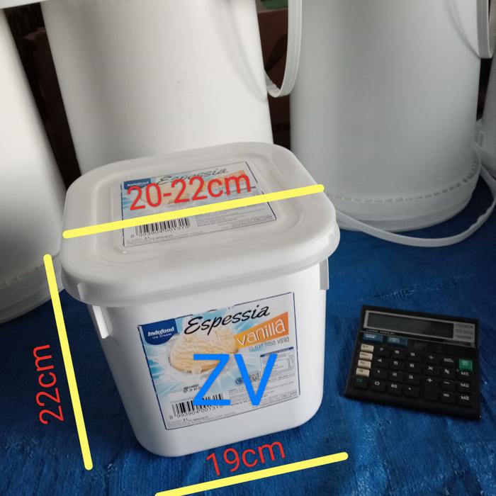Gambar Toples/ Ember Plastik bekas es krim ukuran 8 liter kotak (**) - Putih dari Zzava Shop undefined Tokopedia