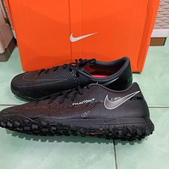 Best Produk Sepatu Futsal Nike Phantom Gt2 Club Tf Indoor Original Bnib  Selamat Berbelanja