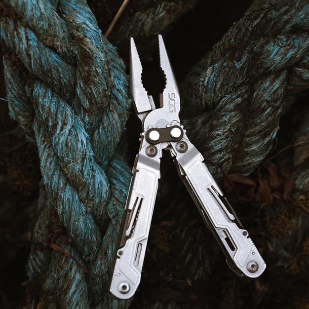 Gambar TERLENGKAP SOG PP1001-CP PowerPint Multitool Pliers Pocket 18 in 1 Tang Lipat Multifungsi dari GM Teknik undefined Tokopedia