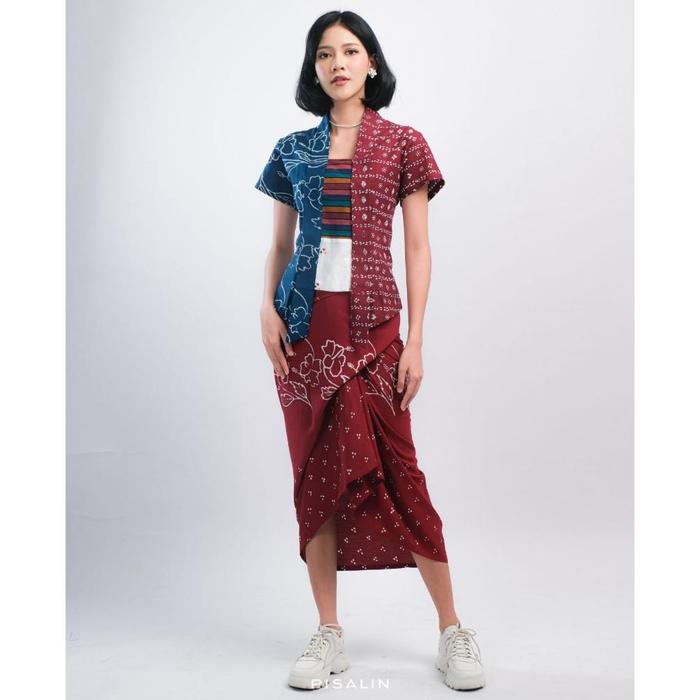 Gambar TERLARIS Kebaya Batik Cap Lurik | Kebaya Lydia Pisalin | Rampai Jaladri - L dari LokalLook undefined Tokopedia