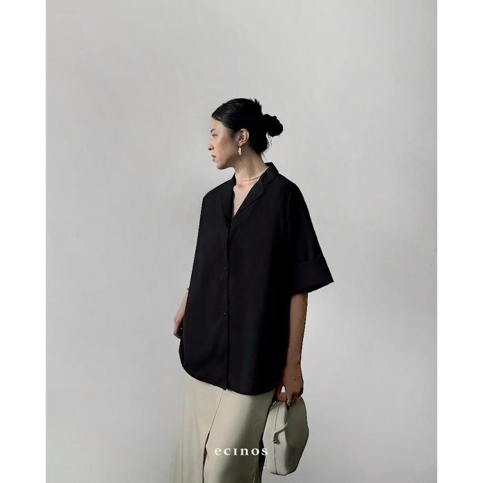 Gambar Ecinos - Years Top Katun Tencel Relaxed Fit - Black, S-M dari tokoakbar 311 undefined Tokopedia