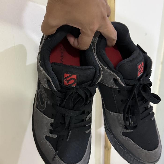 Sepatu Five Ten Free Rider Size 445
