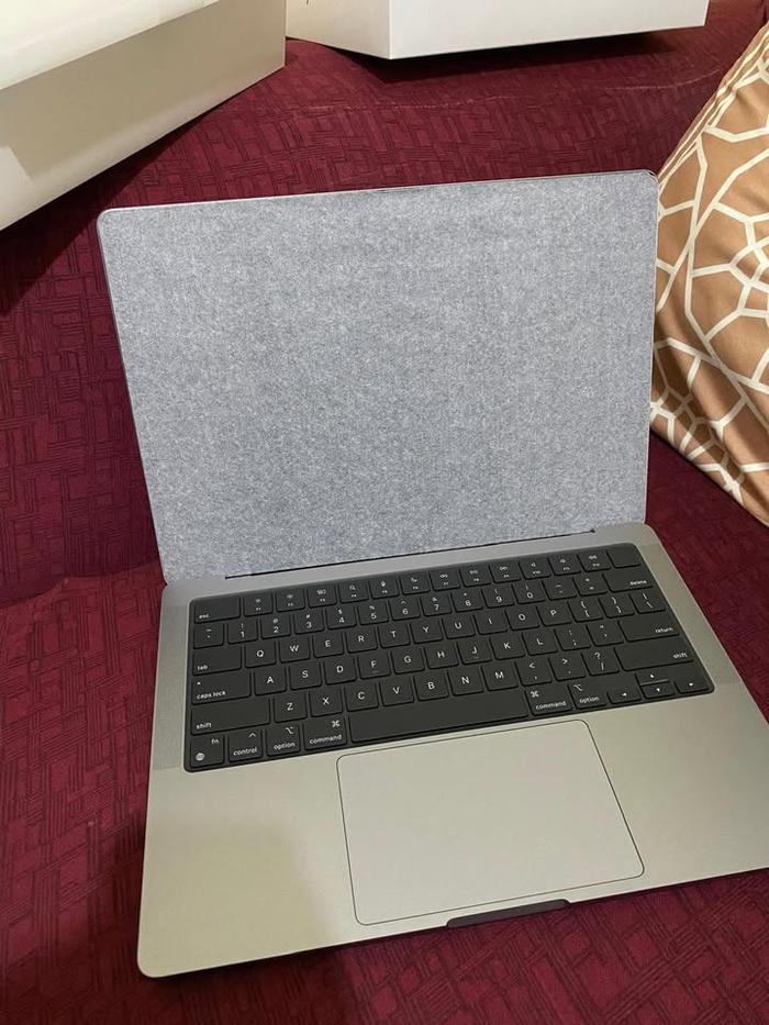 Gambar MACBOOK PRO M3 8/512 SECOND MULUS dari RESTMINDSET undefined Tokopedia