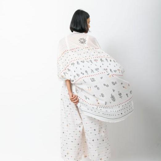 Gambar [ NARIKUS ] Scarf Outer Tumbuh Collection Tencel Organik Sejauh Mata Memandang - Matahari (P) dari Toko Narikus undefined Tokopedia