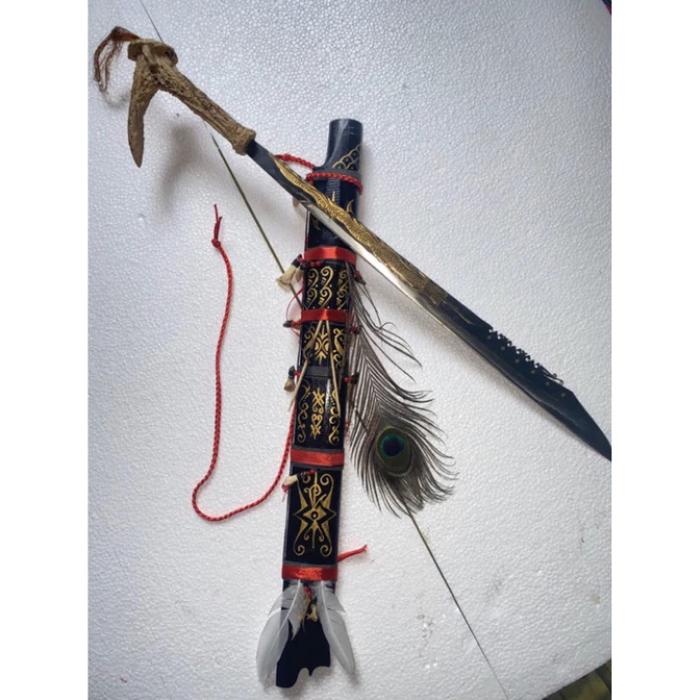 Gambar Mandau UKIRAN NAGA ASLI KHAS DAYAK KALIMANTAN UKURAN 80 cm - Bulu Merak 1, 80 Cm dari Toko Buss 123 undefined Tokopedia