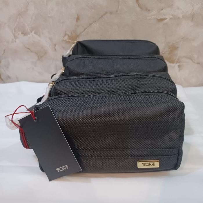 Gambar Tas Tumi Small Kit Pouch Men Black/Black Gold/Red/Navy - Black Gold, Small dari Plumee undefined 4 Tokopedia