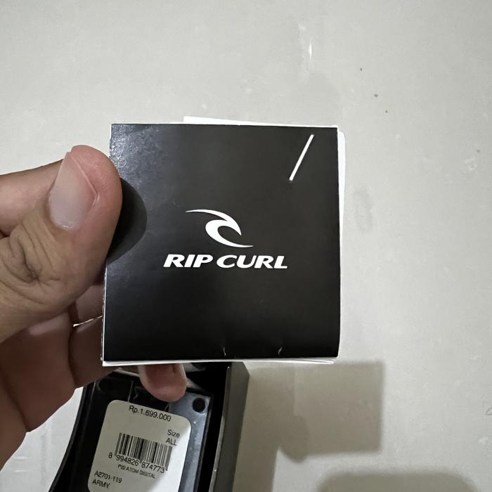 Gambar jam ripcurl atom silicone - Abu-abu dari visca barca store undefined Tokopedia