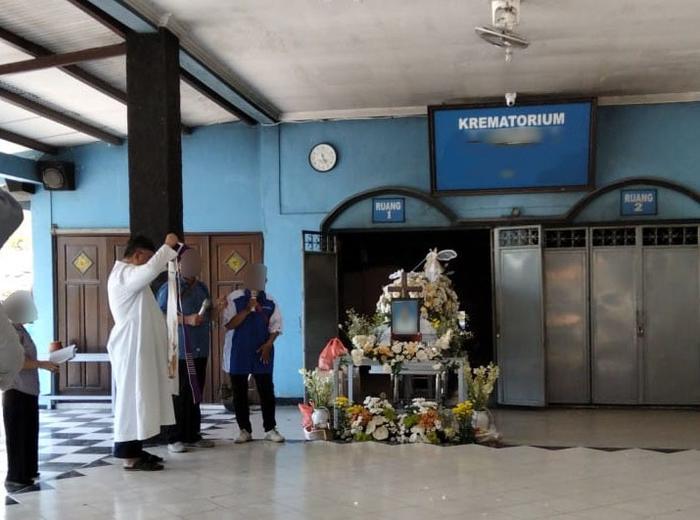 Gambar PENDAMPINGAN ORGANIZER EO JASA PELAYANAN KEDUKAAN PROSESI JENAZAH KEMATIAN MC Surabaya Sidoarjo Gresik dari Toko Peti Mati Surabaya undefined Tokopedia