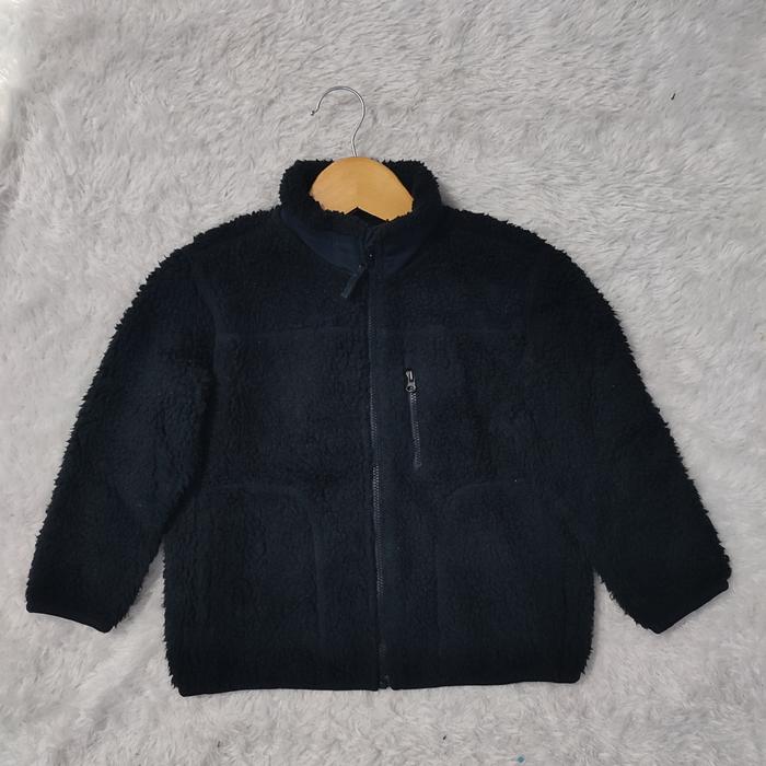 Gambar Jaket Sherpa anak original uniqlo dari wamray secondstore undefined Tokopedia
