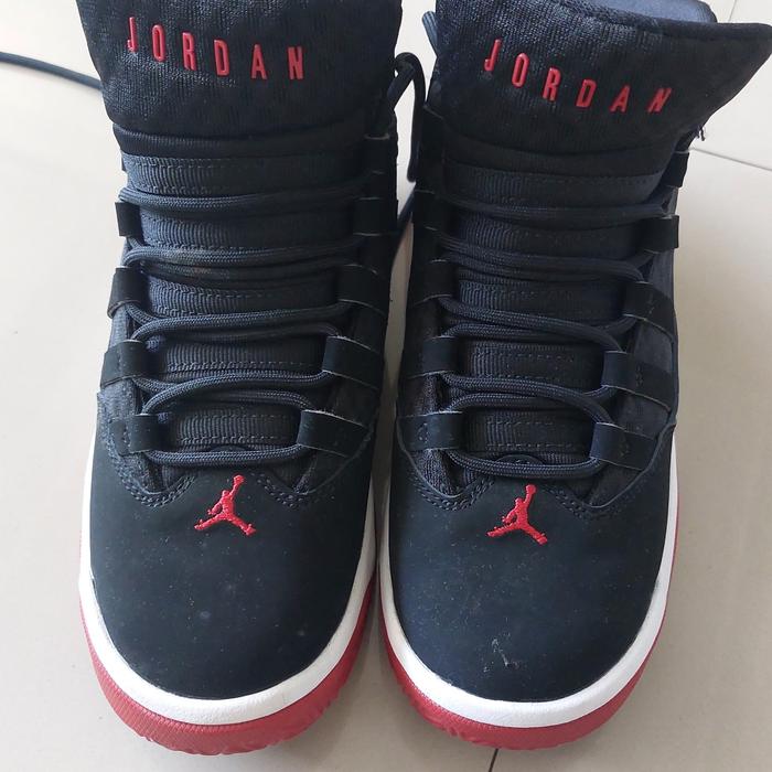 Nike Air Jordan Max Aura Black High Top Basketball Bred Anak