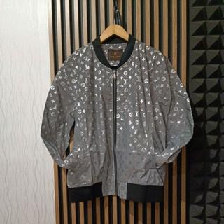 Gambar JAKET PRIA PARASUT IMPORT PREMIUM QUALITY FASHION PRIA BRANDED 14 - Putih, M dari FM BOUTIQUE BRANDED undefined Tokopedia