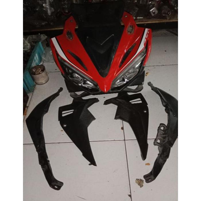 Gambar BODY DEPAN CBR KEPALA FULLSET, HEADLAMP SET, TAMENG BATOK SET CBR 150R FACELIFT 2016-2018 K45G - Merah putih, K45g dari flekses undefined Tokopedia