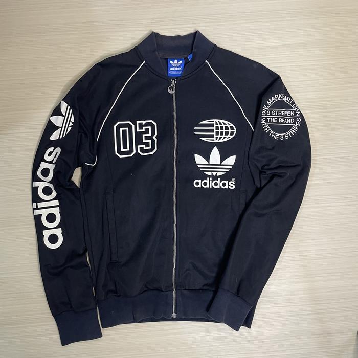 Gambar Adidas SST Tracktop jacket dari Mixstuffco undefined Tokopedia
