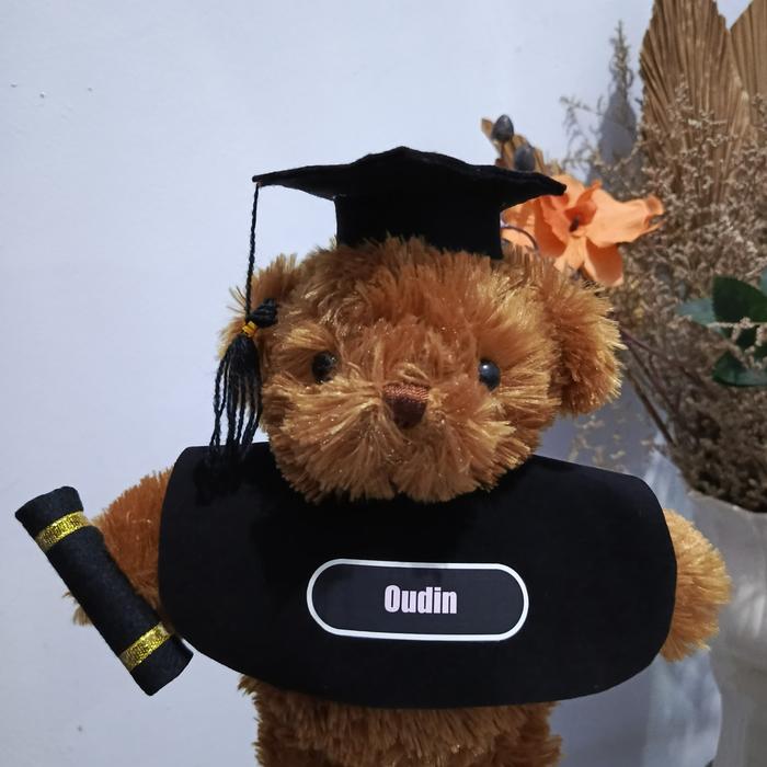 Gambar Boneka wisuda - Graduation set - Boneka graduation custom nama - Dark dari heyb undefined 2 Tokopedia