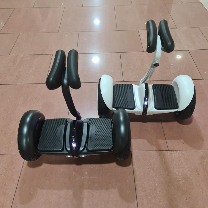 Gambar Minirobot Segway Minirobot Ninebot Mini Self Balancing Scooter dengan Bluetooth Musik & Lampu LED Rainbow Garansi 12 Bulan - Hitam dari RumahMainanKita undefined Tokopedia